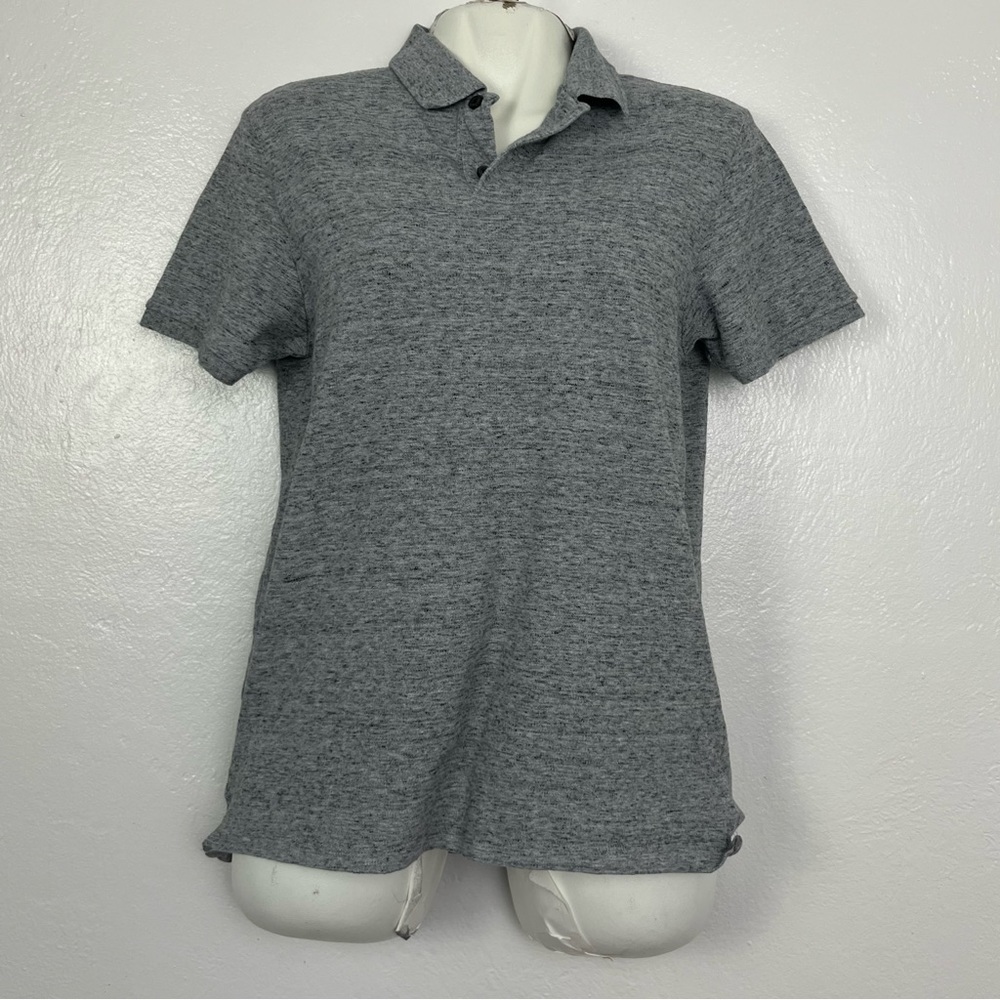 5‎ for $30 Old navy women short sleeve polo gray shirt size M